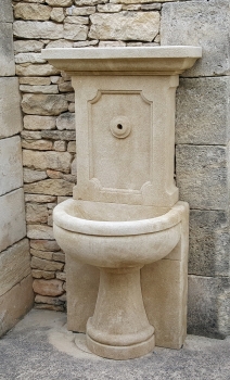 Wandbrunnen Sablet H 142