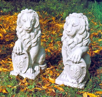 Löwenpaar mit Schild H 55